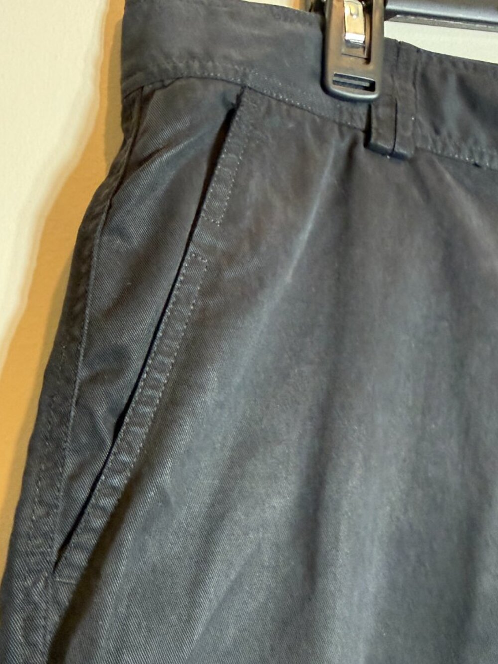 Vintage Tommy Bahama Flat Front Chino Shorts Men's 36 Black 9" Preppy Classic - Picture 5 of 9